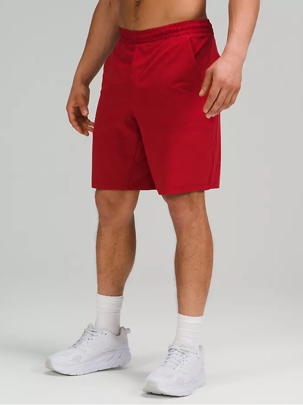 Lululemon Men 9” Pace breaker lined shorts in sports red size small